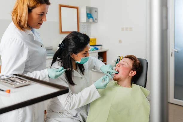 Best Broken Tooth Emergency  in Oskaloosa, KS